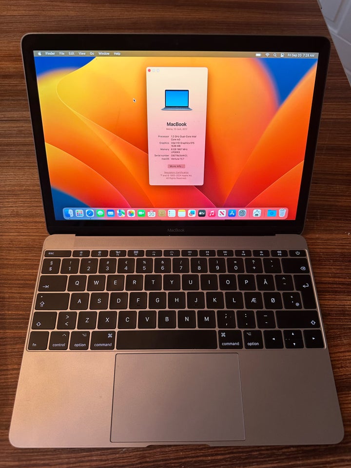 MacBook 12” 2017 Spacegrey Model