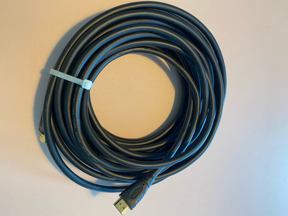 HDMI kabel, 8 m.