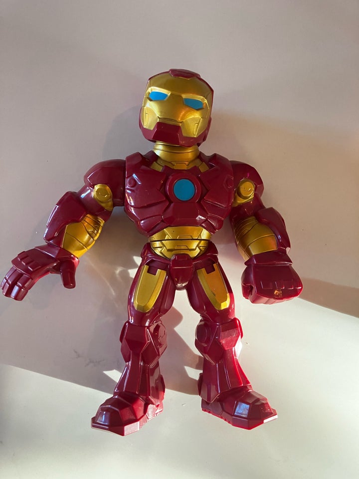 Iron Man figur - god stand