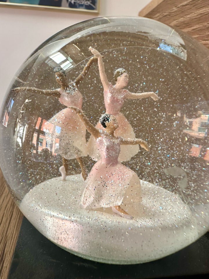 Snowglobe , Cool snowglobes