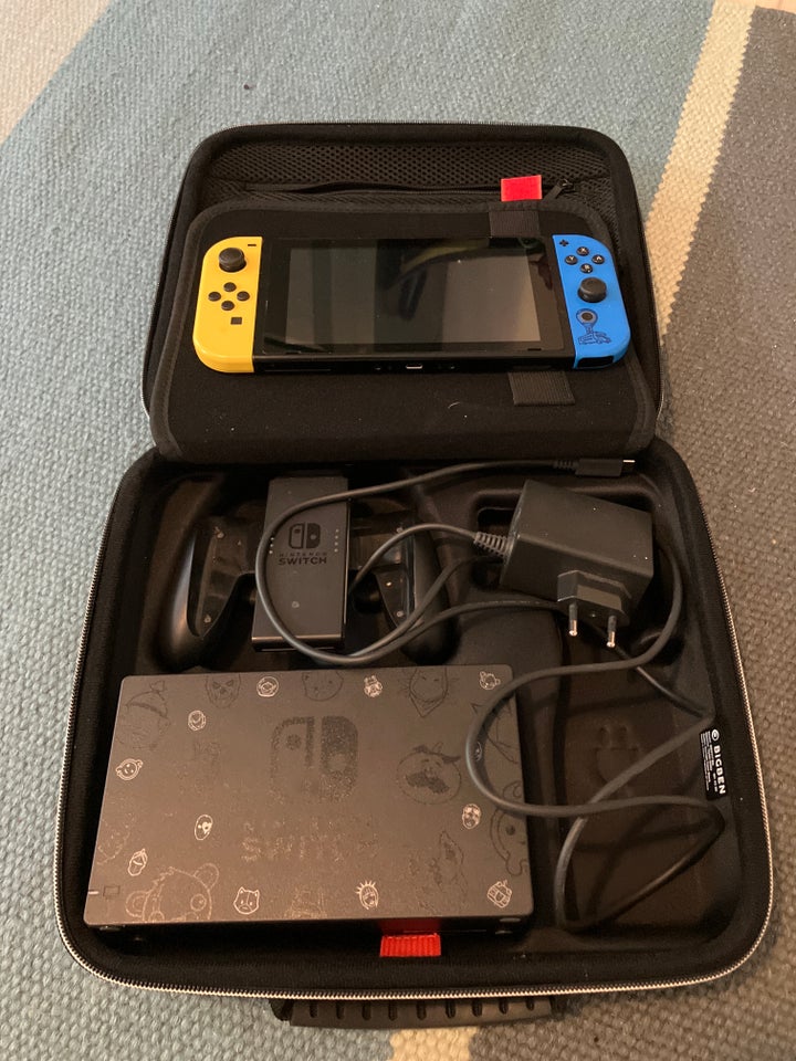 Nintendo Switch, V1 (fortnite),