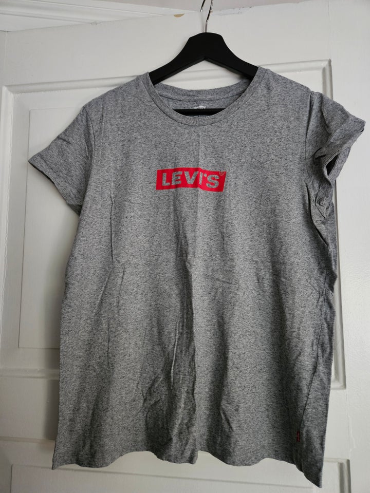 T-shirt, Levis, str. 40