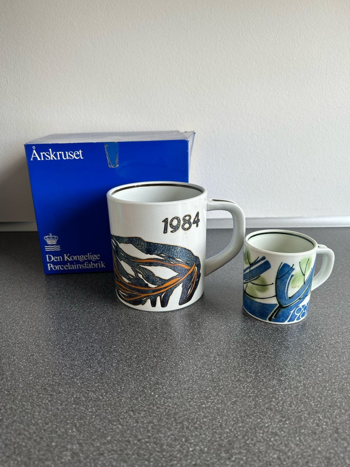 Fajance Årskrus 1981 og 1984