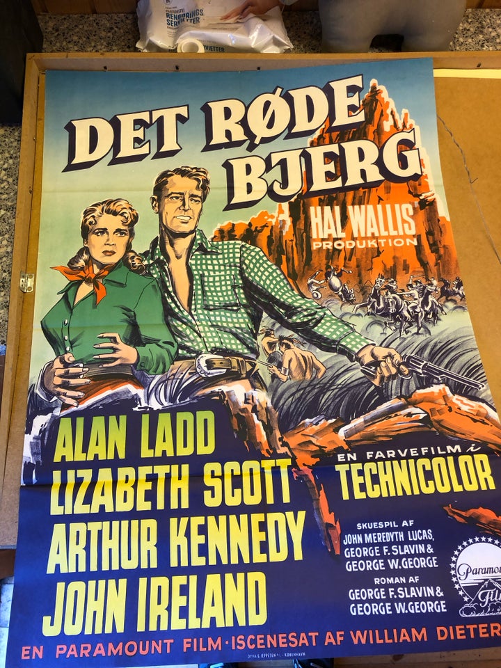 Filmplakat motiv: Det røde bjerg 