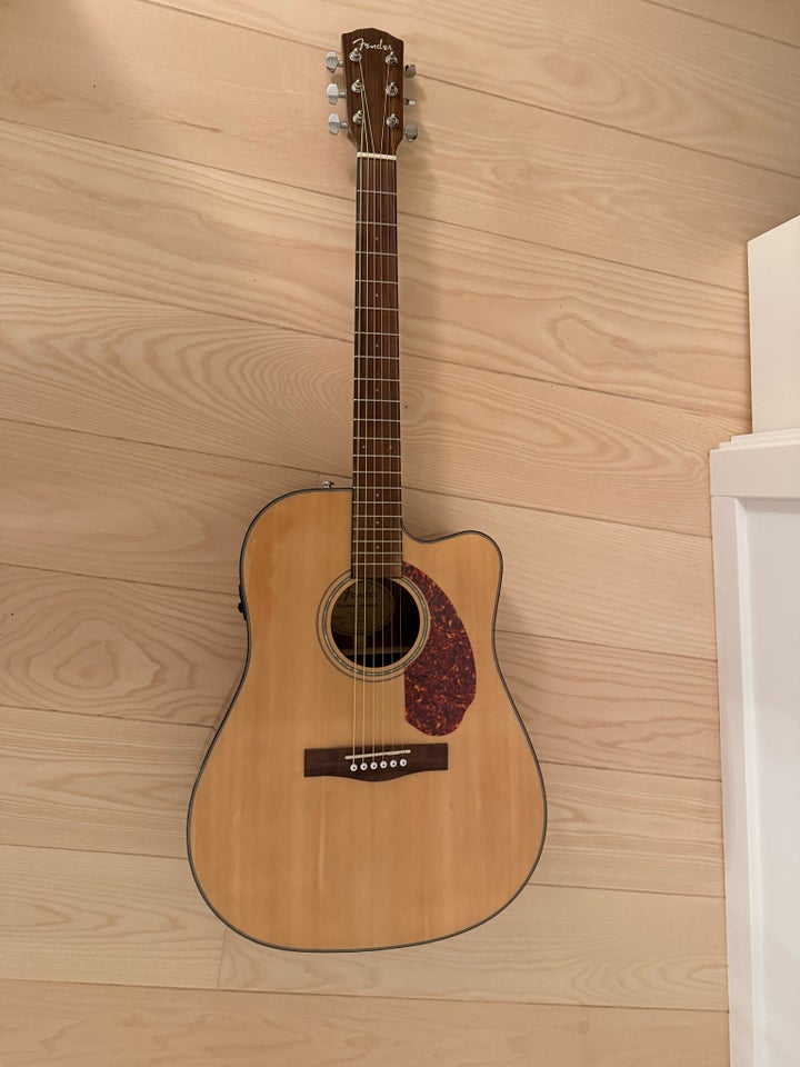 Halvakustisk, Fender CD-140SCE