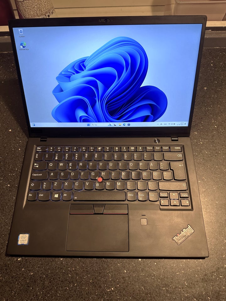 Lenovo X1 Carbon 6th gen, 2 GHz, 16 GB