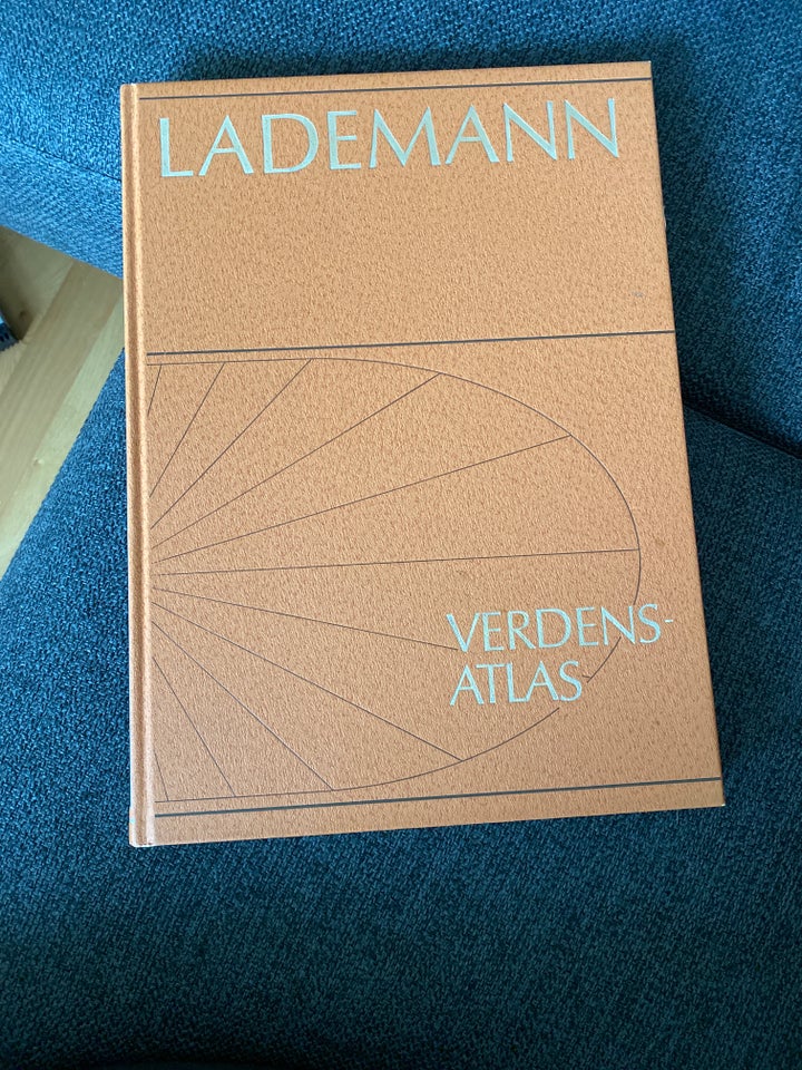 Verdens atlas, Lademann forlaget