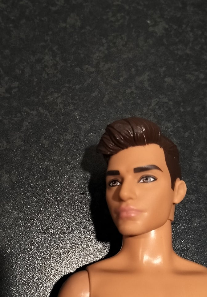 Barbie, Ken