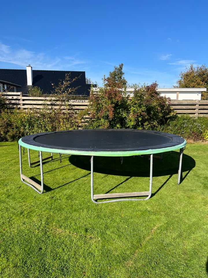 Trampolin