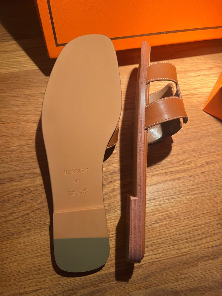 Sandaler, str. 41, Hermes