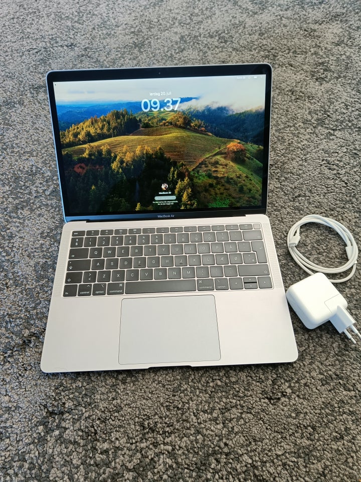 MacBook Air Retina 13-inch 2019