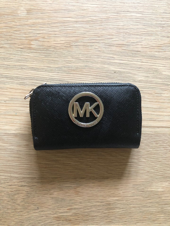 Pung, Michael Kors