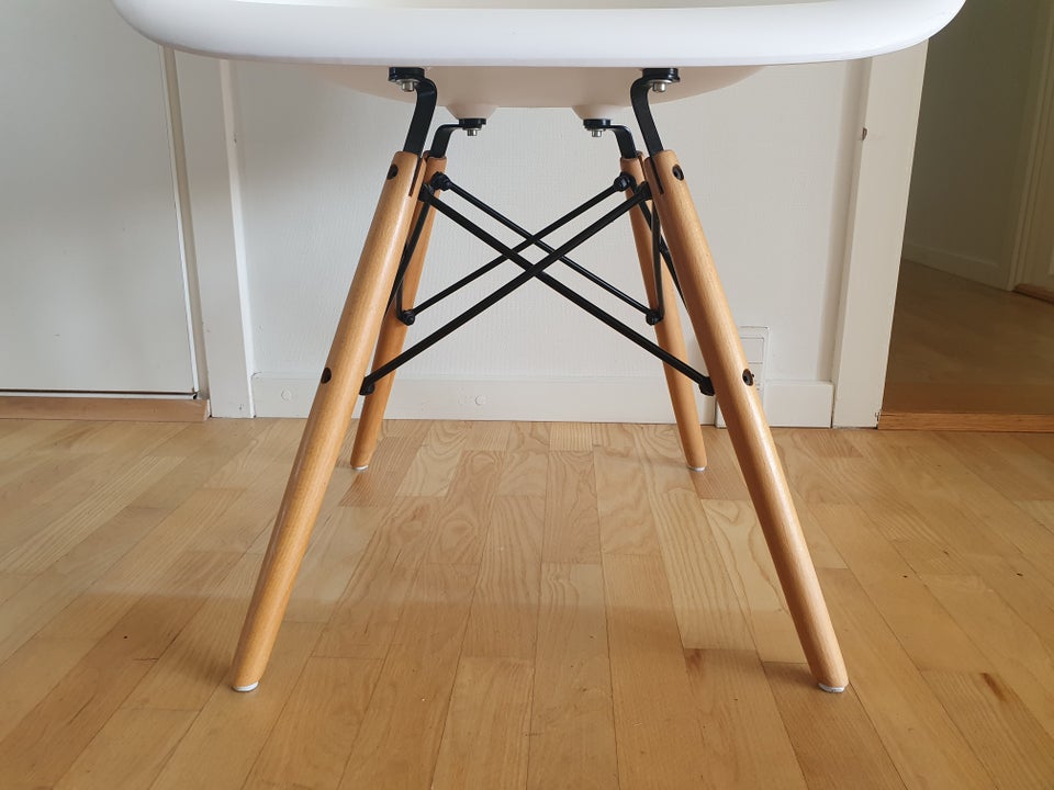 Eames Lænestol / spisestuestole