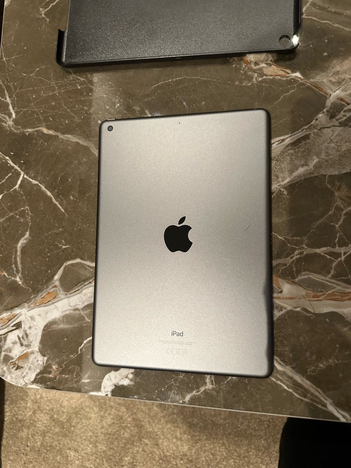 iPad, 32 GB, sort