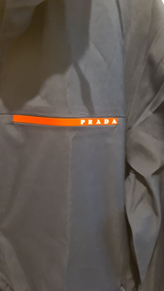 Frakke, str. L, Prada