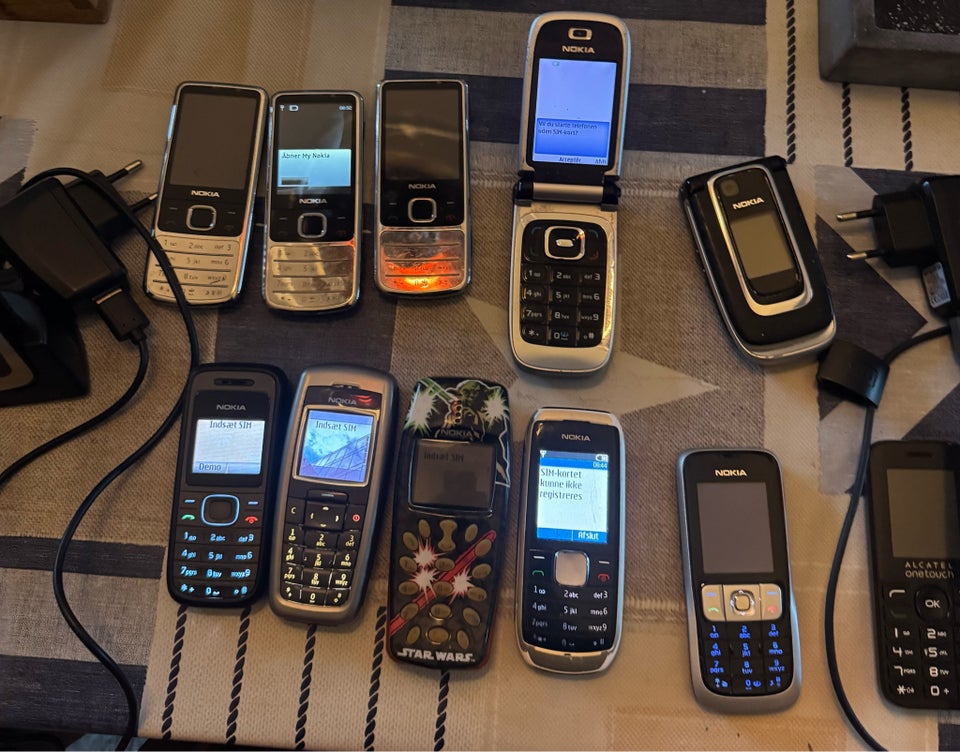 Nokia Samling af 13 tlf, Rimelig