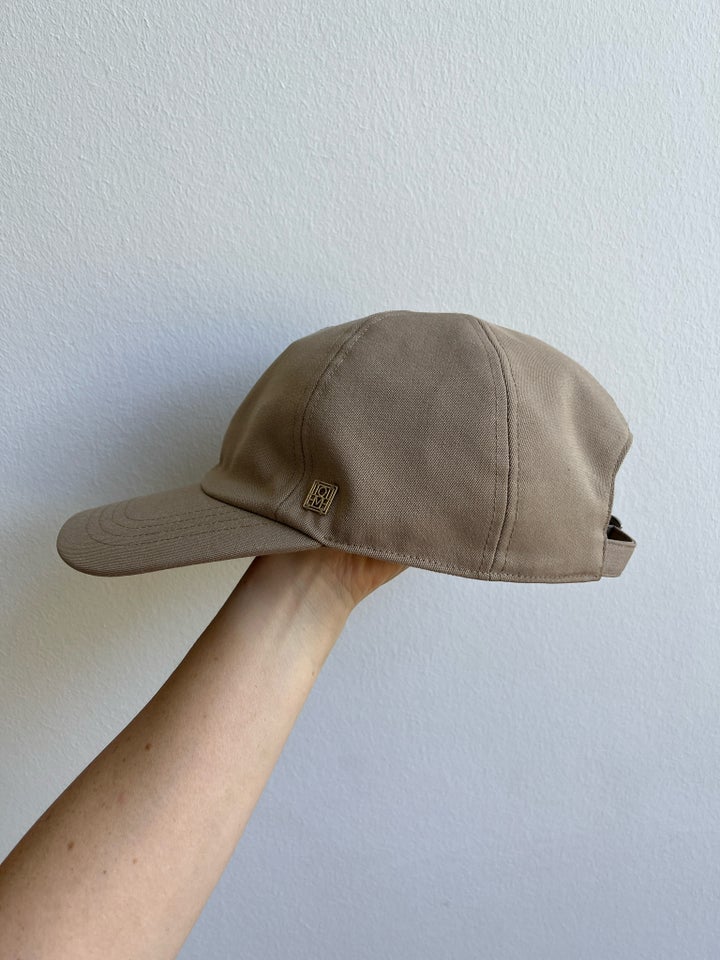 Kasket, Baseball cap, Totéme