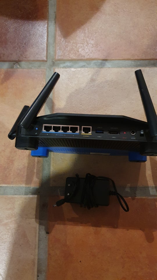 Router wireless Linksys WRT 1900