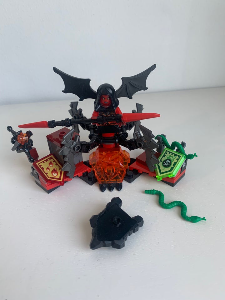 Lego Nexo Knights 70335