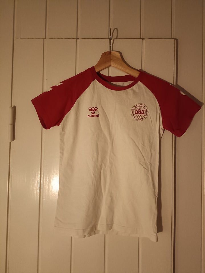 T-shirt, T-shirt, Hummel