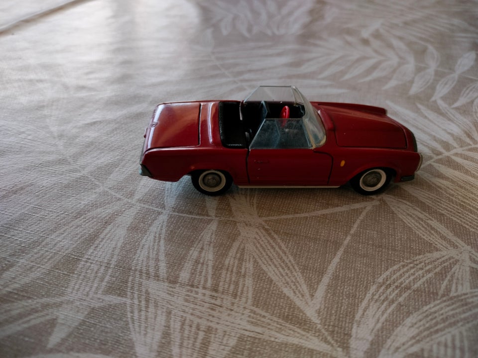 Modelbil, Tekno Mercedes Benz 230