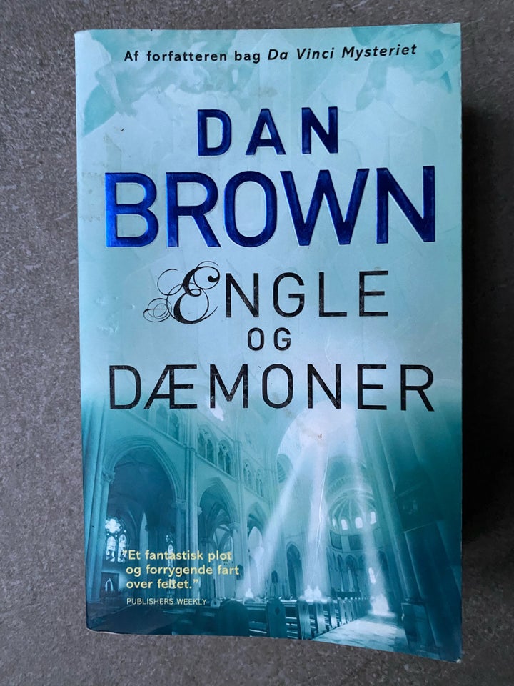 Engle og Dæmoner, Dan Brown, genre: