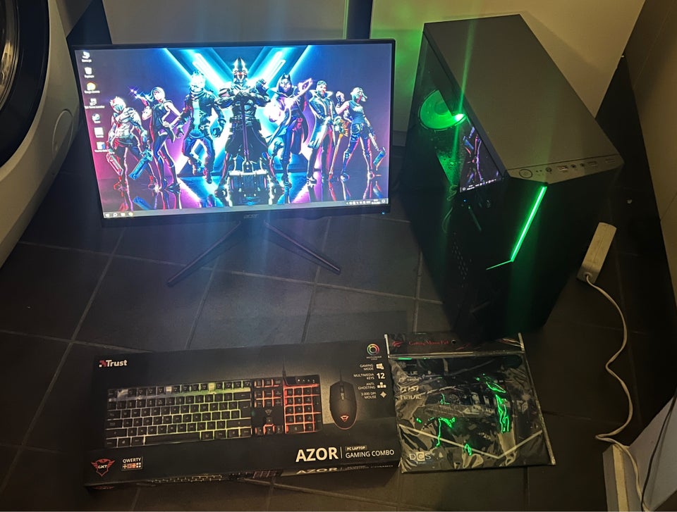 Intel, RGB GAMING PC Setup Fortnite