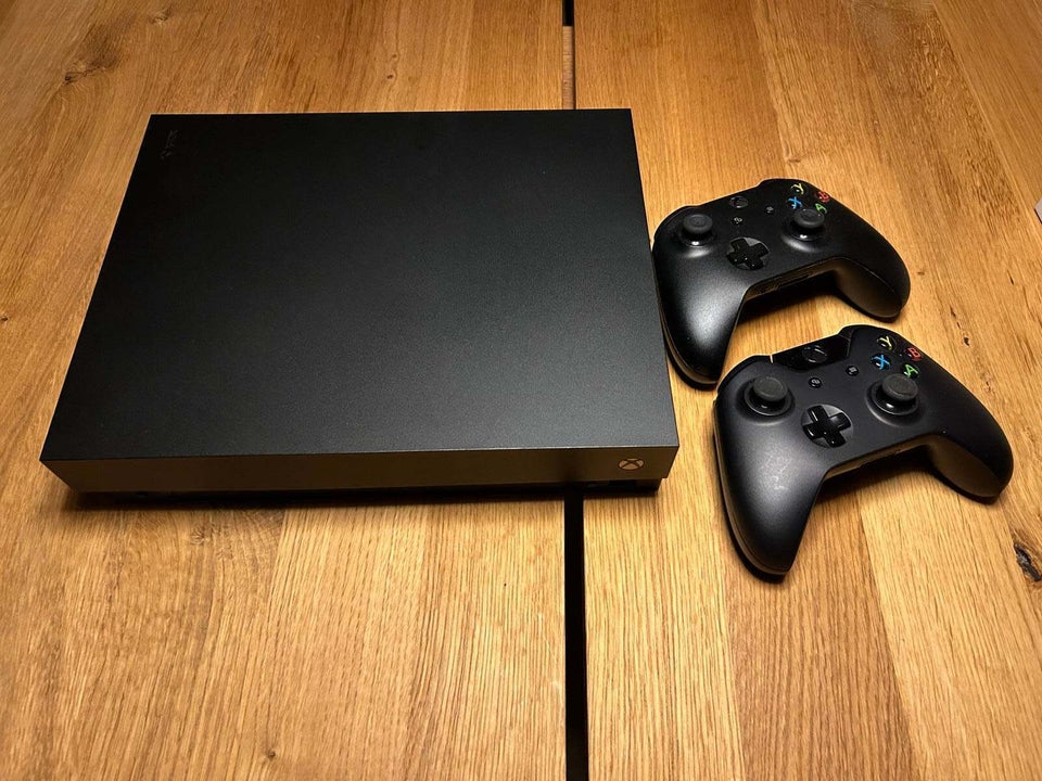 Xbox One X, One X, God