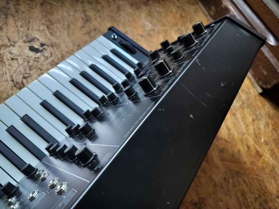 Synthesizer, Korg MS-20 Mini