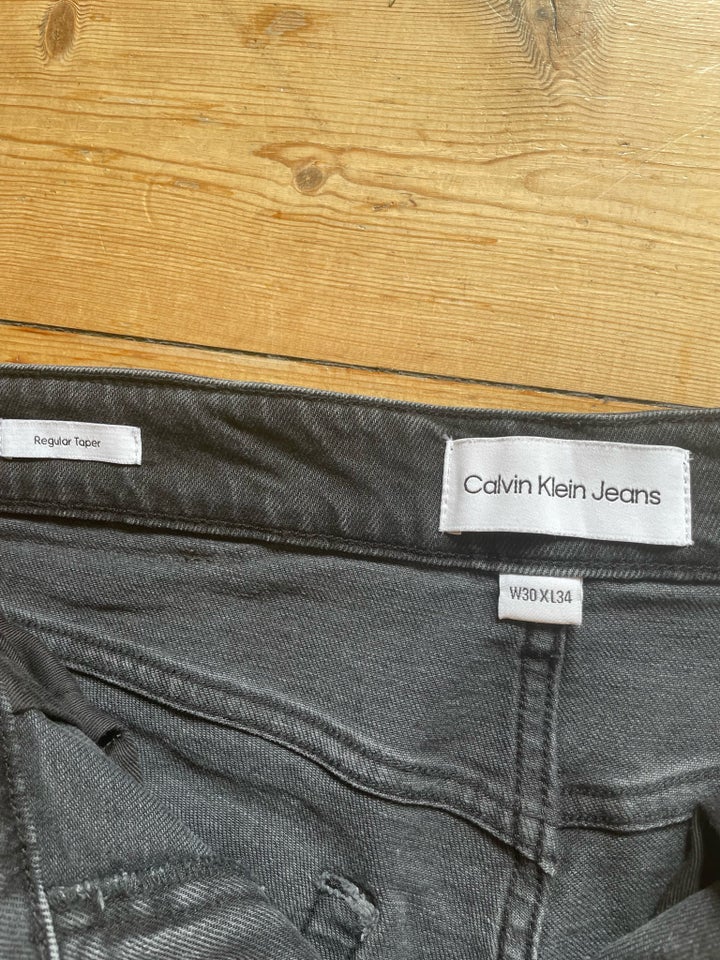 Jeans Calvin Klein str 30