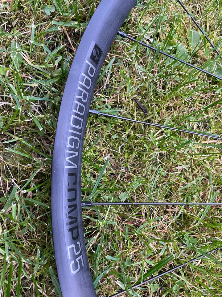 Hjul, Bontrager Paradigm Comp 25