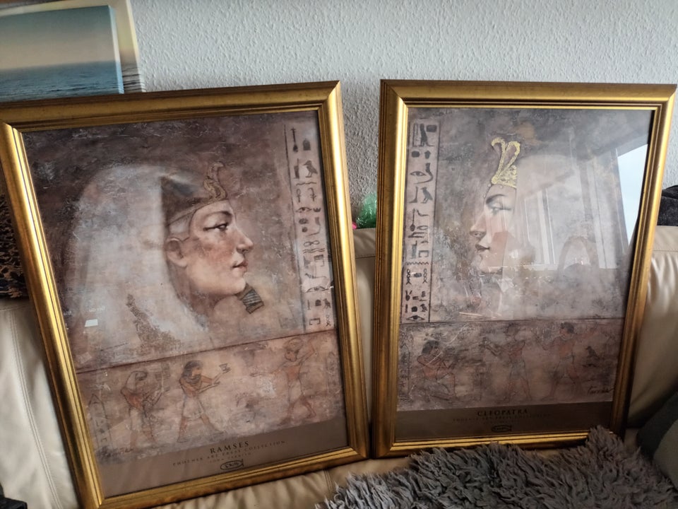 2 SMUKKE BILLEDER AF CLEOPATRA 