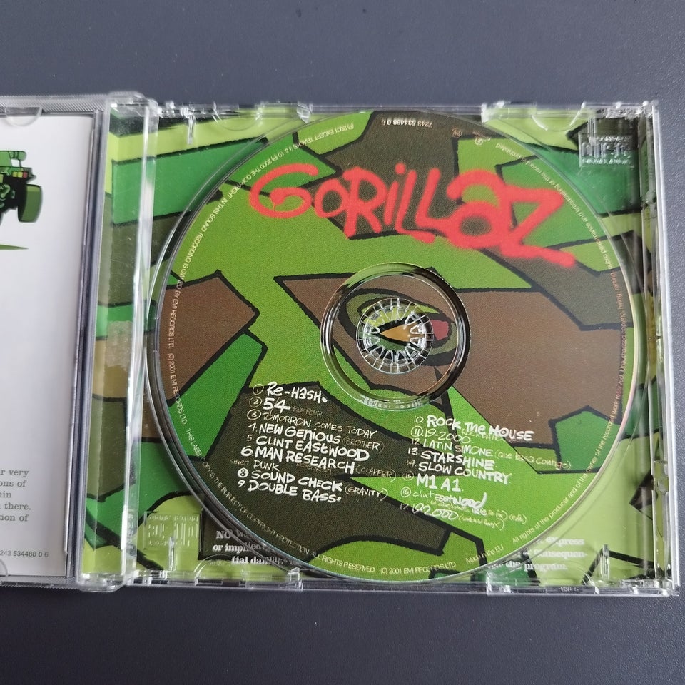 Gorillaz: Gorillaz, hiphop