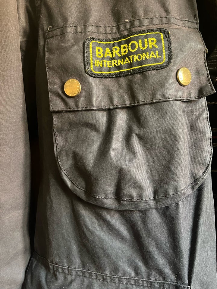 Oilskinsjakke str M BARBOUR