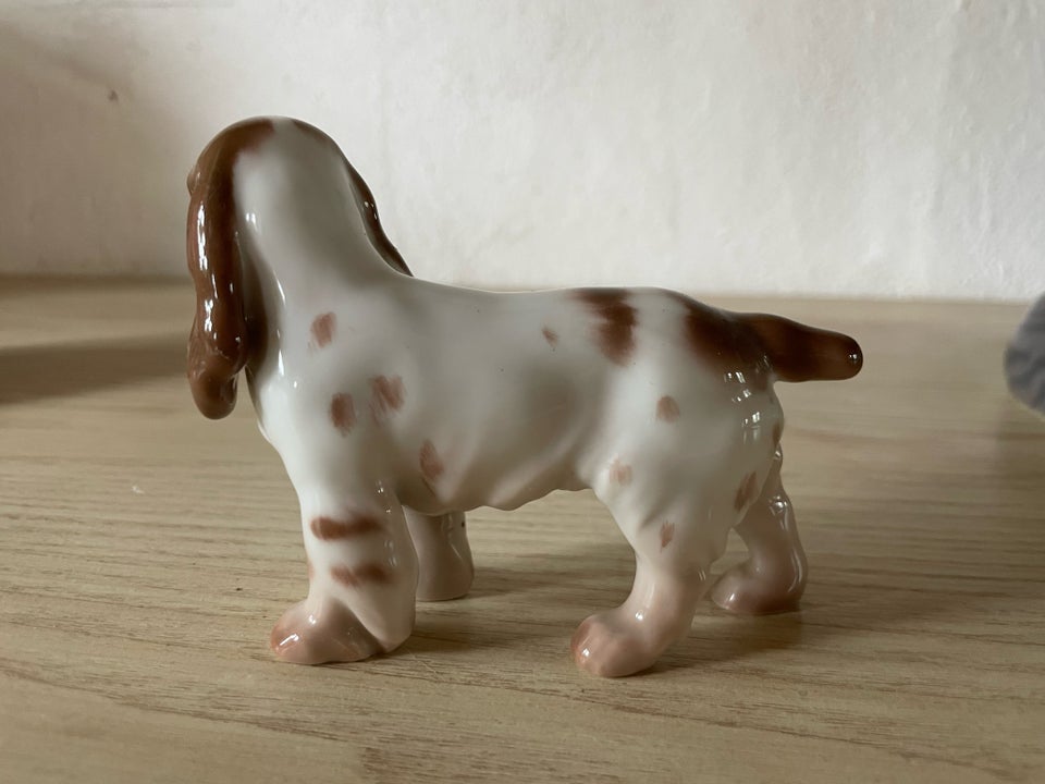 Porcelæn Royal copenhagen hund