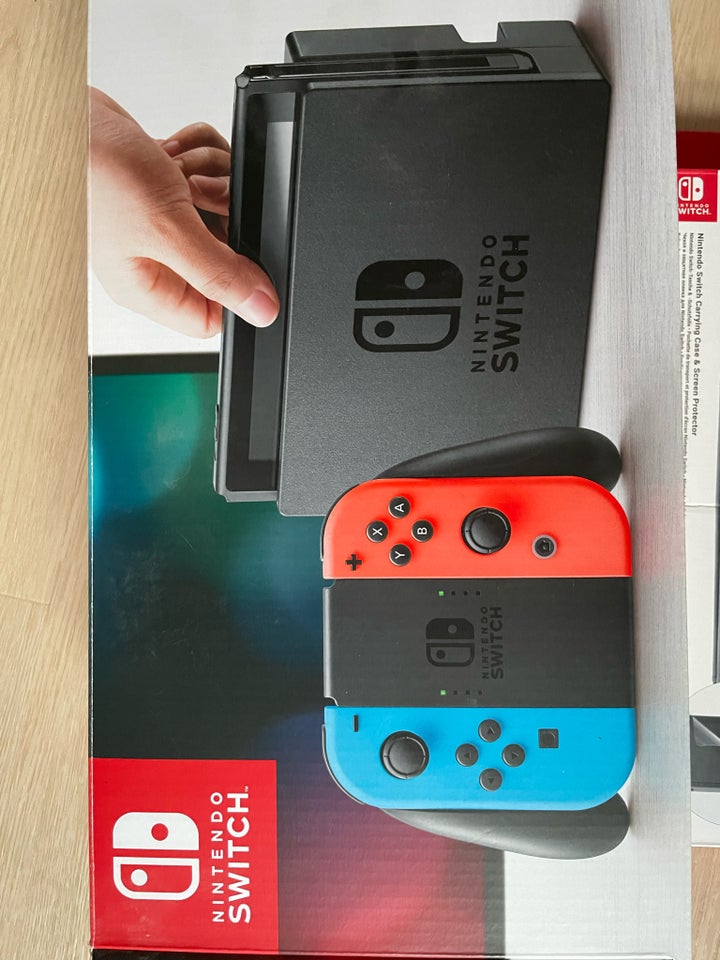 Nintendo Switch, God