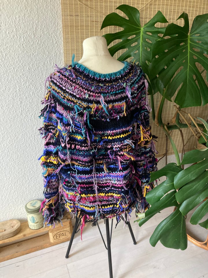 Sweater, Inspireret af Lærke