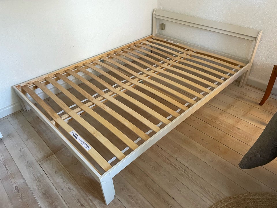 Sengeramme, Ikea, b: 140 l: 200 h: 30