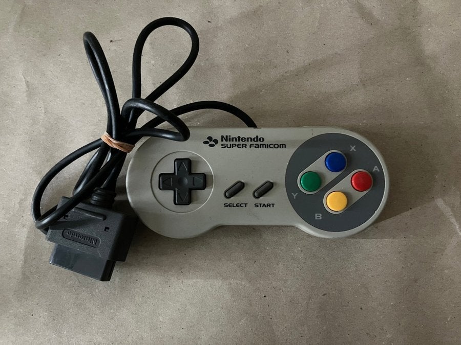 Nintendo SNES, Super Famicom, God