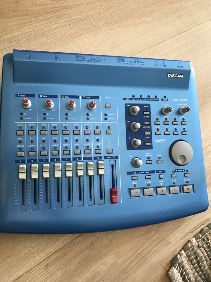 TASCAM US-428 Tascam US 428