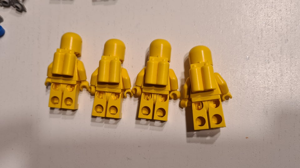 Lego Minifigures Space classic