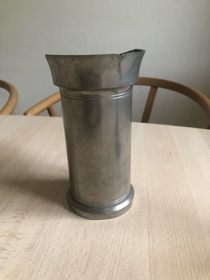 Tin Kande / vase