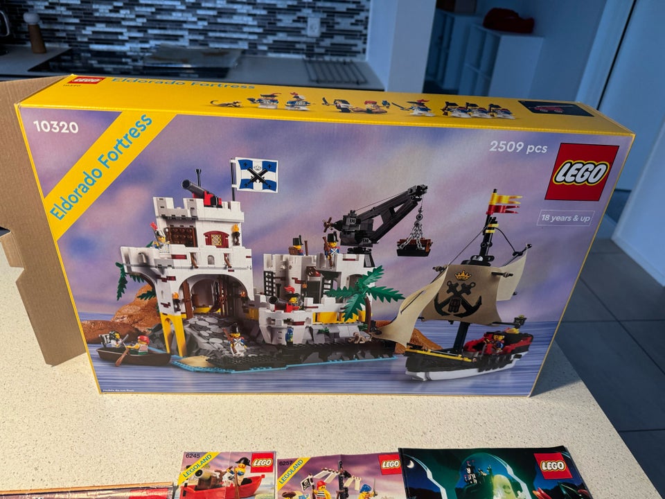 Lego Pirates 10320