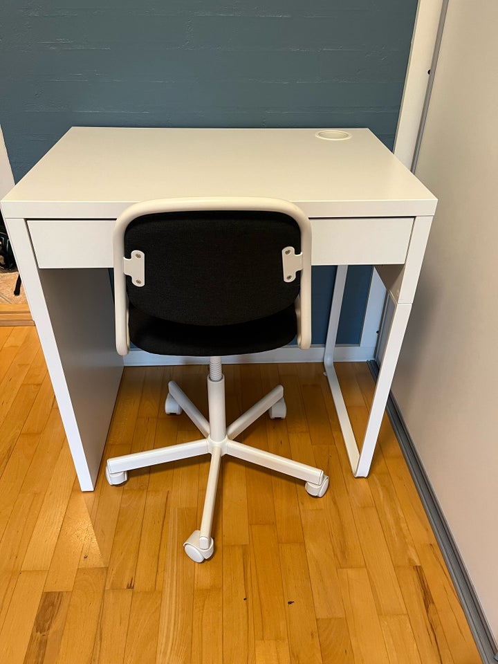 Skrivebord, Ikea, b: 73 d: 50 h: 75