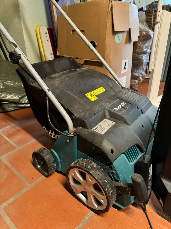 Makita vertikalskærer, Makita