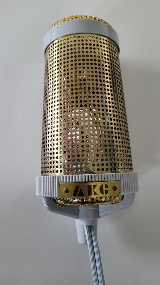 Mirkofon, AKG D88