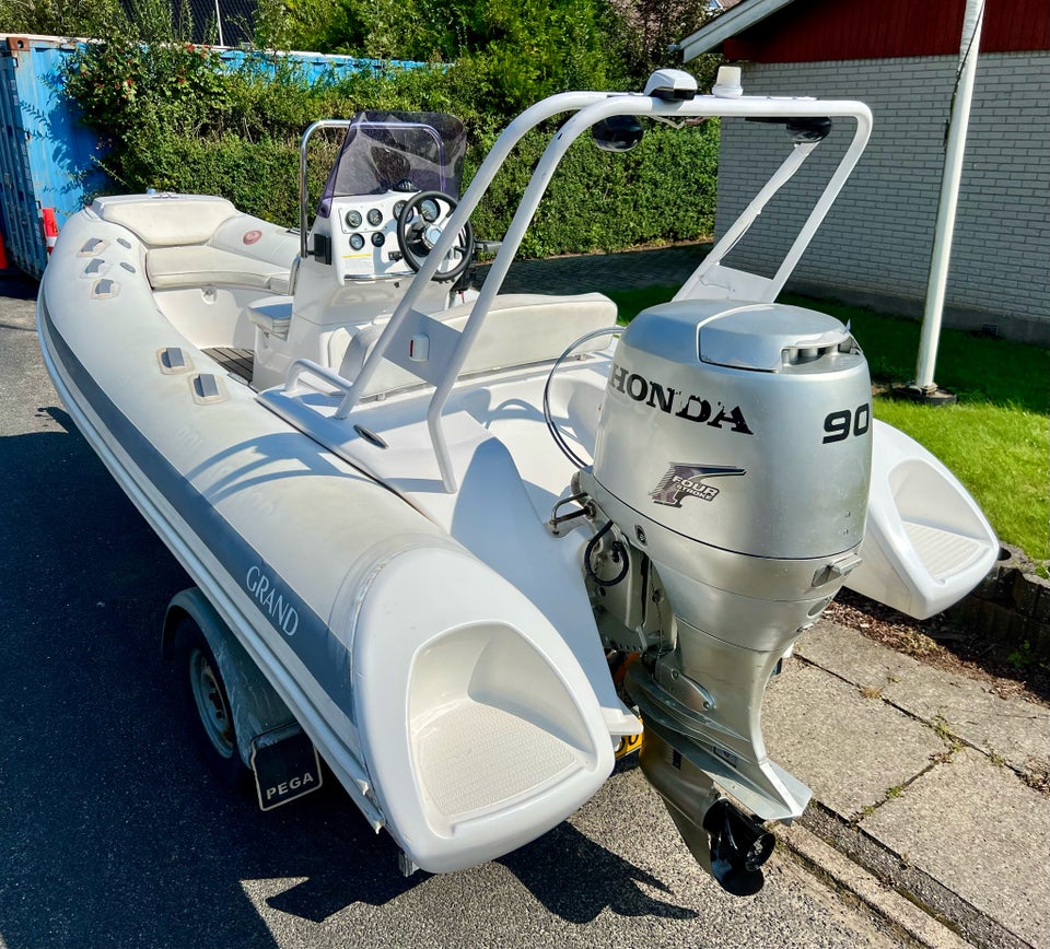 Gummibåd Grand G480 90hk Honda