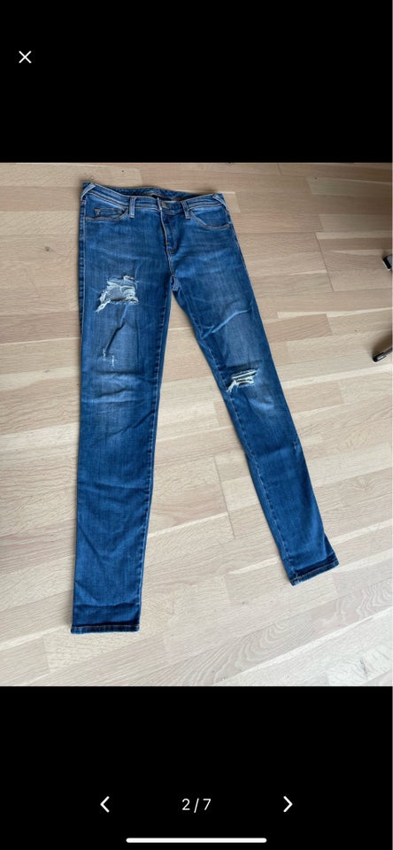 Jeans, Armani, str. 28