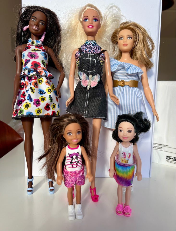 Barbie, 3 Barbie, 2 Chelsea