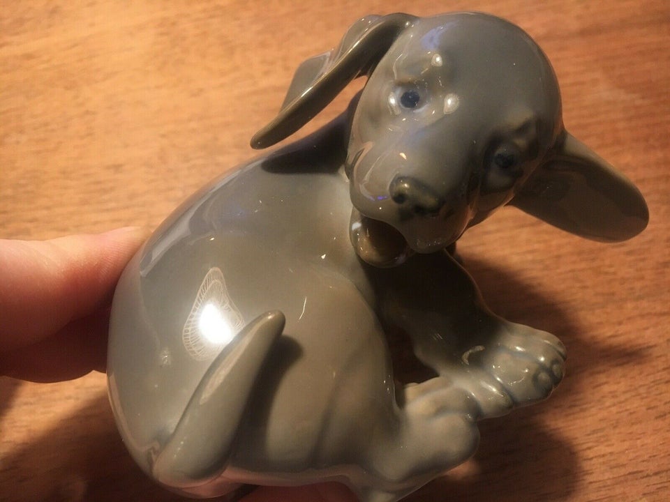 Porcelænsfigur Grævlingehund